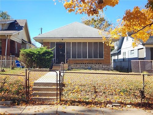 5132 Olive St, Kansas City, MO, 64130-2907 | Card Image