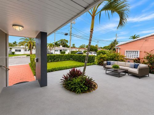 9156 Froude Ave, Surfside, FL, 33154-3116 | Card Image