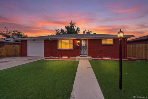 2605 W Gunnison Dr, Denver, CO, 80219-4705 | Card Image