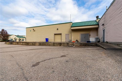 311-567 S County Trl, Exeter, RI, 02822-3422 | Card Image