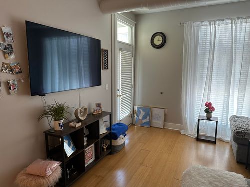 215-535 S Upper St, Lexington, KY, 40508-2946 | Card Image