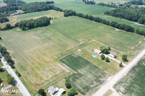 16282 34 Mile Rd, Armada, MI, 48005-2808 | Card Image