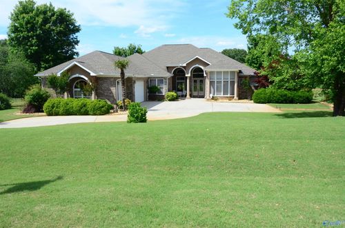 12820 Saint Andrew Dr, Athens, AL, 35611-8075 | Card Image
