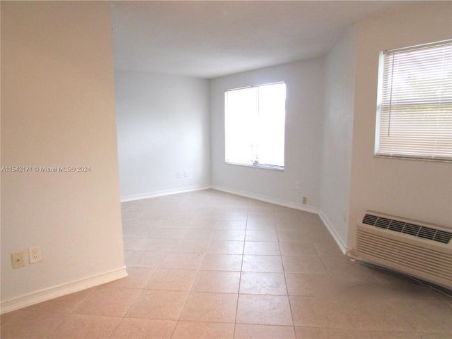 APT-17 - 4581 W Mcnab Rd, Condo with 1 bedrooms, 1 bathrooms and null parking in Pompano Beach FL | Image 5