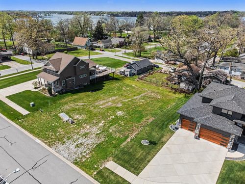 13526 Beach Pl, Cedar Lake, IN, 46303-0762 | Card Image