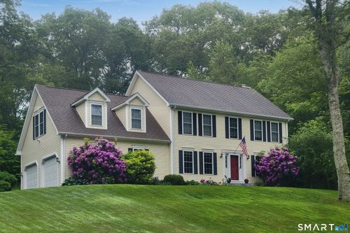 68 Wyassup Rd, North Stonington, CT, 06359-1323 | Card Image