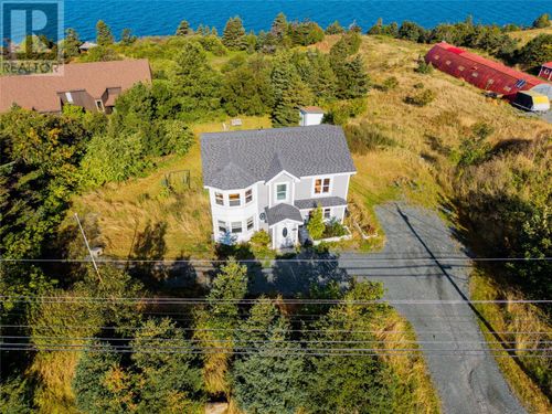 743 St Thomas Line, Paradise, NL, A1L3V7 | Card Image