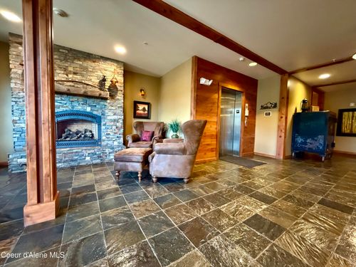 102-834 Mckinley Ave, Kellogg, ID, 83837-6004 | Card Image