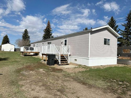 5242 46 St, Mannville, AB, T0B2W0 | Card Image