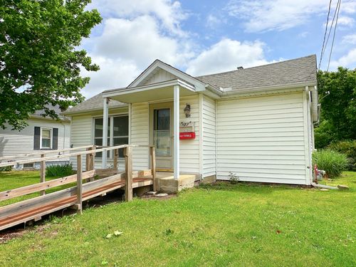 107 S 3rd Ave, Streator, IL, 61364-2791 | Card Image
