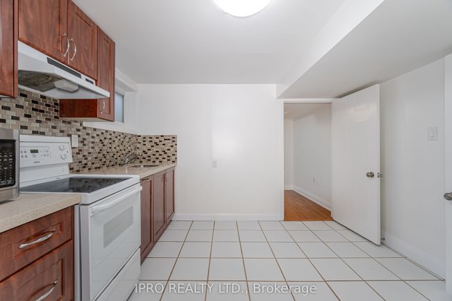3050 Lenester Dr, House other with 6 bedrooms, 3 bathrooms and 3 parking in Mississauga ON | Image 28