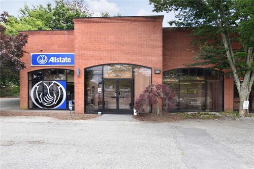 a-e-550 Main Rd, Tiverton, RI, 02878-1350 | Card Image