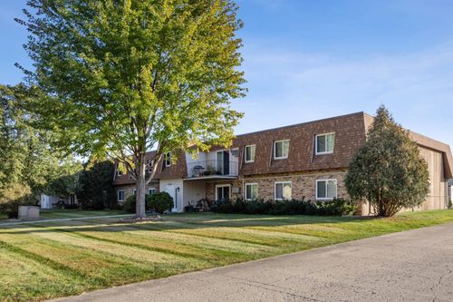 apt-9-2326 20th Ave S, Fargo, ND, 58103-4767 | Card Image