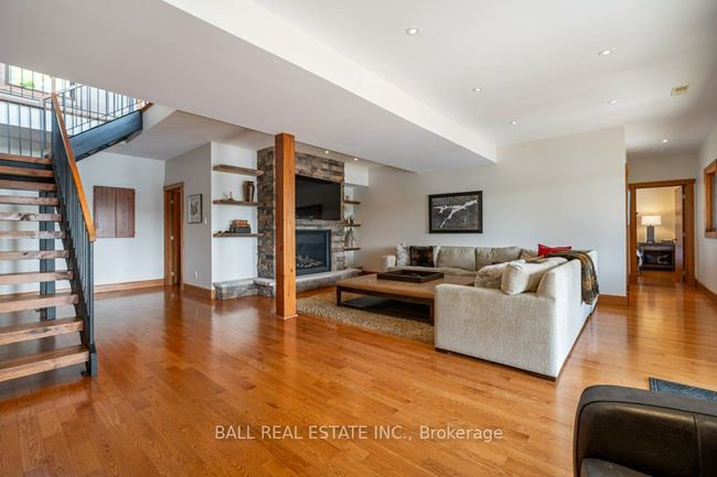 1466 Northey's Bay Rd, House other with 4 bedrooms, 3 bathrooms and 4 parking in North Kawartha ON | Image 19
