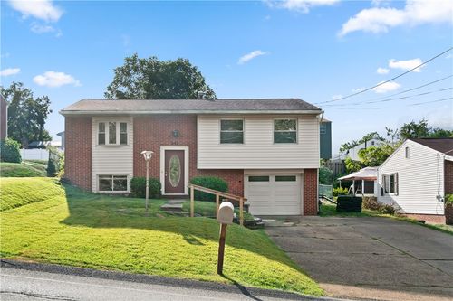 508 Presque Isle Dr, Pittsburgh, PA, 15239-2635 | Card Image