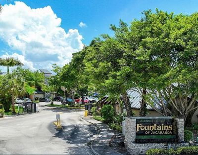 302 - 141 Sw 96th Terrace, Townhouse with 2 bedrooms, 2 bathrooms and null parking in Plantation FL | Image 1