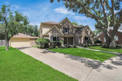 7610 Ivy Path Court, House other with 5 bedrooms, 3 bathrooms and null parking in Houston TX | Image 3