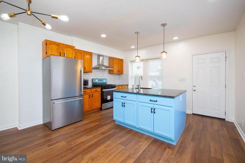 apt-d-204 S Chestnut St, AMBLER, PA, 19002-5526 | Card Image