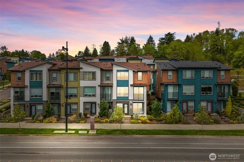 8226 S 132nd St, Seattle, WA, 98178-4952 | Card Image