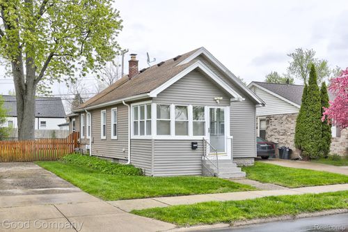 2850 Wolcott St, Ferndale, MI, 48220-1033 | Card Image