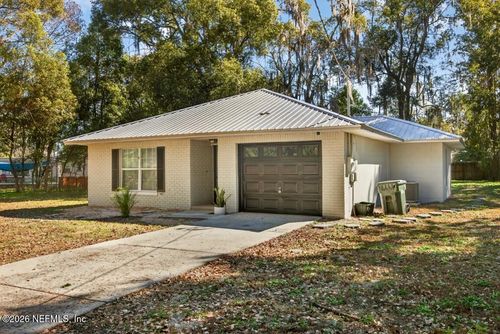 411 Pearl St, Green Cove Springs, FL, 32043-3717 | Card Image