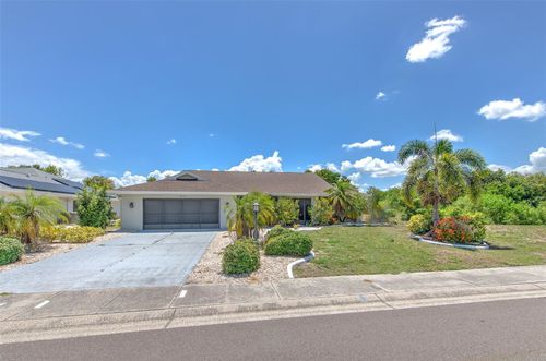 1812 New Bedford Dr, SUN CITY CENTER, FL, 33573-6100 | Card Image