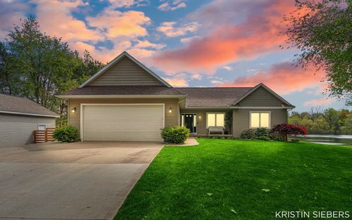 9760 Jade Dr, Allendale, MI, 49401-8041 | Card Image