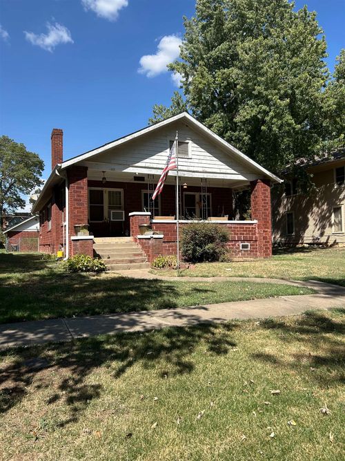 512 E 12th Ave, Winfield, KS, 67156-3723 | Card Image