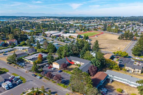 105-325 Ne Kettle St, Oak Harbor, WA, 98277-2636 | Card Image