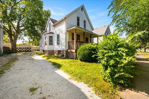 4000 Amelia Ave, Lyons, IL, 60534-1310 | Card Image