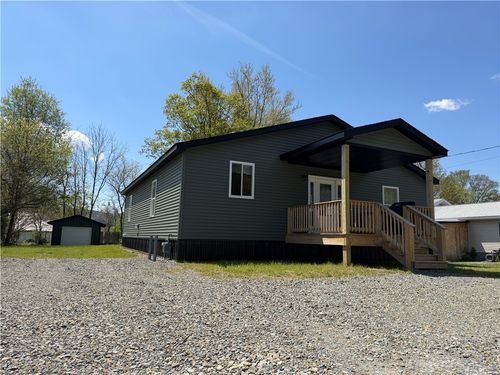 9 Whiting St, Bath, NY, 14810-1137 | Card Image