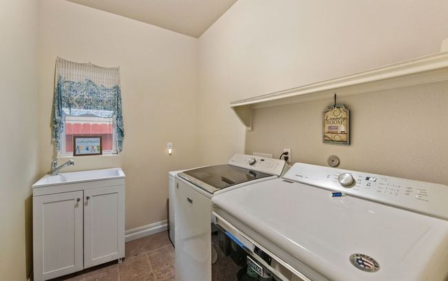 1902 Barlow Trl, House other with 4 bedrooms, 2 bathrooms and null parking in Corpus Christi TX | Image 17