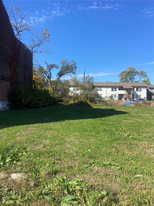 4019 Grove St, Saint Louis, MO, 63107-2426 | Card Image