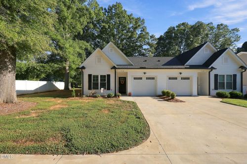 8-712 W Lee Ave, Yadkinville, NC, 27055-7674 | Card Image