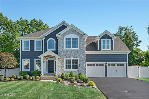 7 Pond View Dr, Clifton Park, NY, 12065-1603 | Card Image