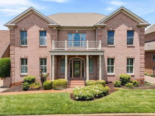 111 Carriage Way, Hendersonville, TN, 37075-3858 | Card Image