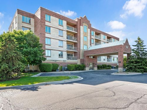 104-175 Brush Hill Rd, Elmhurst, IL, 60126-5654 | Card Image