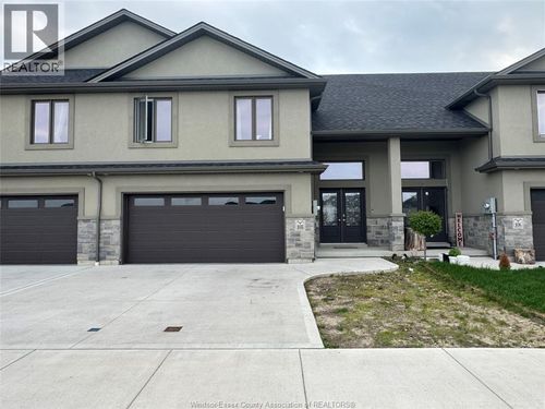 108 Jones St, Essex, ON, N8M0B2 | Card Image