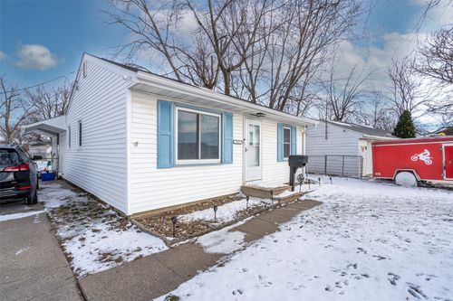 311 E 22nd St S, Newton, IA, 50208-4119 | Card Image