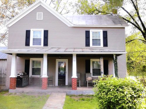 40 River Rd, Buchanan, VA, 24066-4657 | Card Image