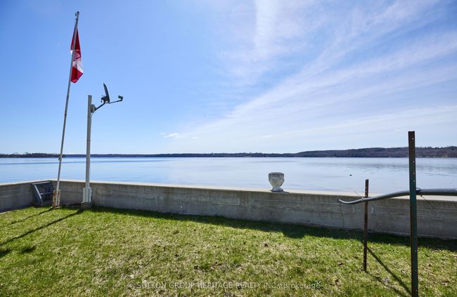 11056 Loyalist Pky, House other with 3 bedrooms, 2 bathrooms and 7 parking in Bath ON | Image 25