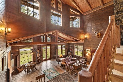 205 Siderius Ln, Bigfork, MT, 59911-6208 | Card Image