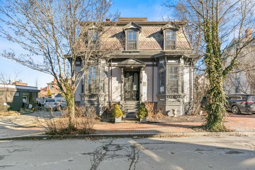 4 Walker Street, Portland, ME, 04102 | Card Image