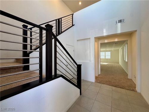 8109 Minavalle Ave, Las Vegas, NV, 89113-6670 | Card Image