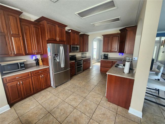 1753 Open Field Loop, House other with 5 bedrooms, 3 bathrooms and null parking in BRANDON FL | Image 5