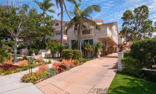 234 S Guadalupe Ave, Redondo Beach, CA, 90277-7212 | Card Image