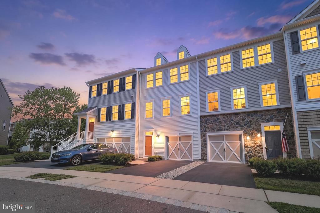 Residential in EATONTOWN 2