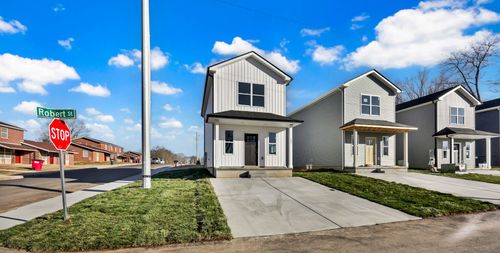 201 Robert St, Clarksville, TN, 37040-5208 | Card Image