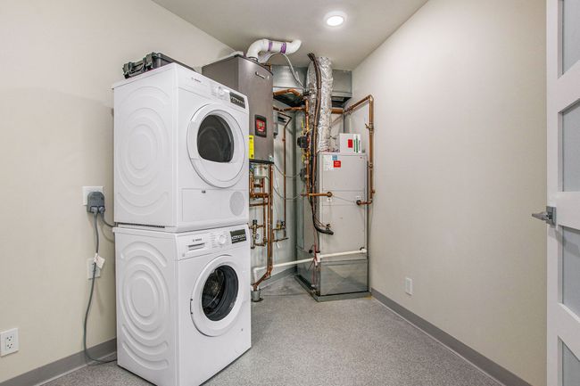 APT-53 - 201 Beers St, Condo with 2 bedrooms, 2 bathrooms and null parking in Port Huron MI | Image 12