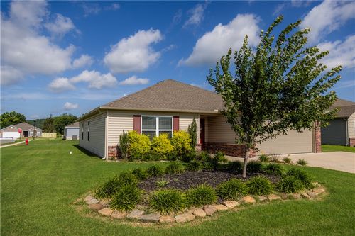 995 Jennifer Ann Ln, Elkins, AR, 72727-4004 | Card Image